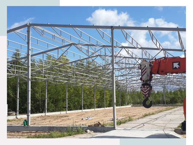 Строительство конюшен в Соликамск от 618 руб. под ключ