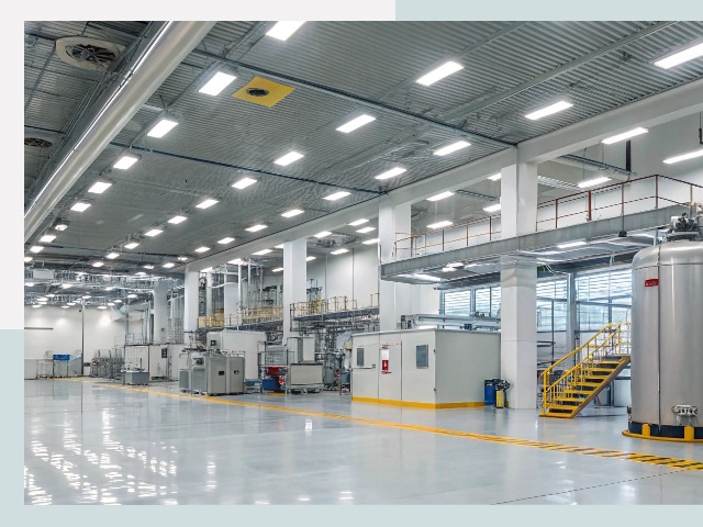 Освещение ангаров в Соликамске от 618 руб. - Эффективные решения